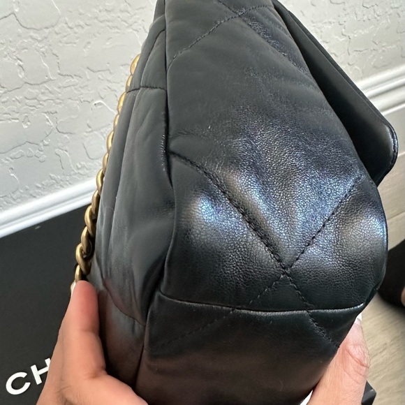 -SOLD- 💯Authentic Chanel 19 Small - Picture 6 of 15